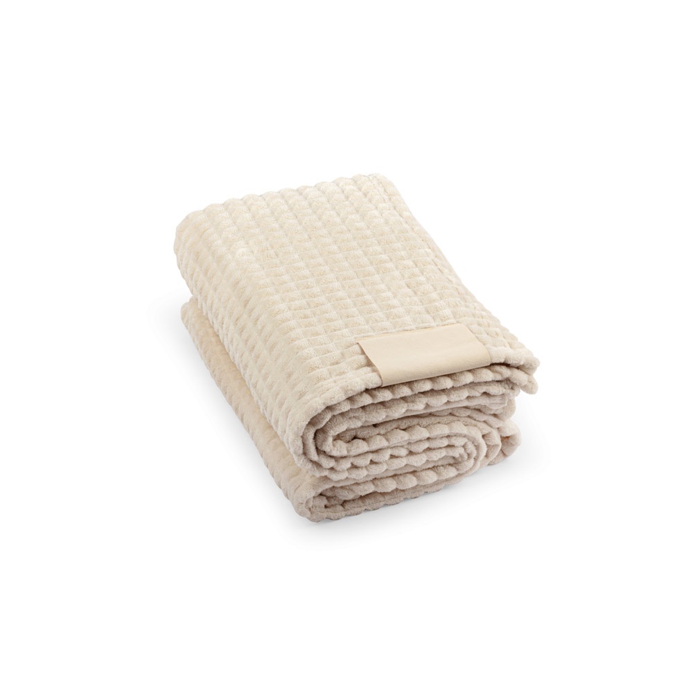 CELINE. Blanket in recycled polyester (100% rPET) with a stitched detail for personalisation