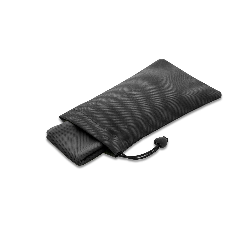 BERNAL. Recycled polyester (100% rPET) fitness cooling towel with non-woven pouch