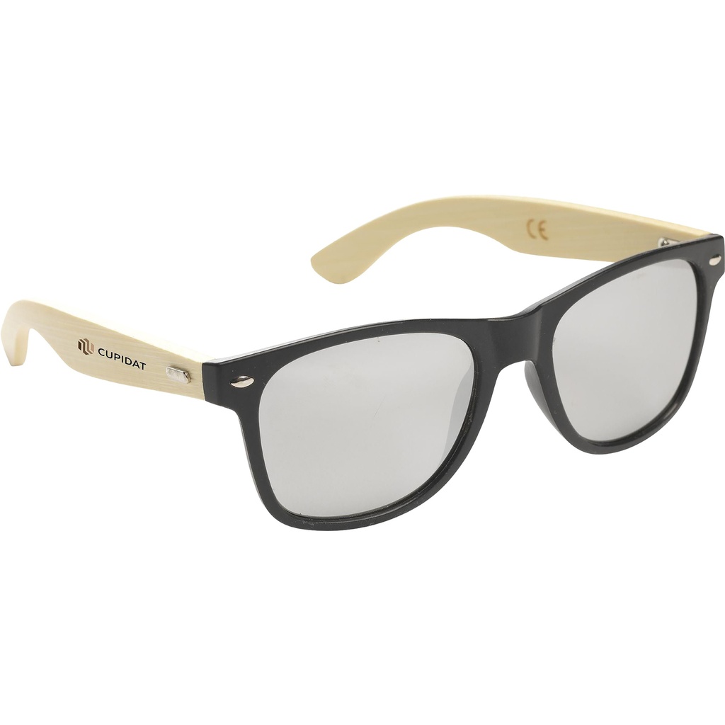 Sunglasses with bamboo arms